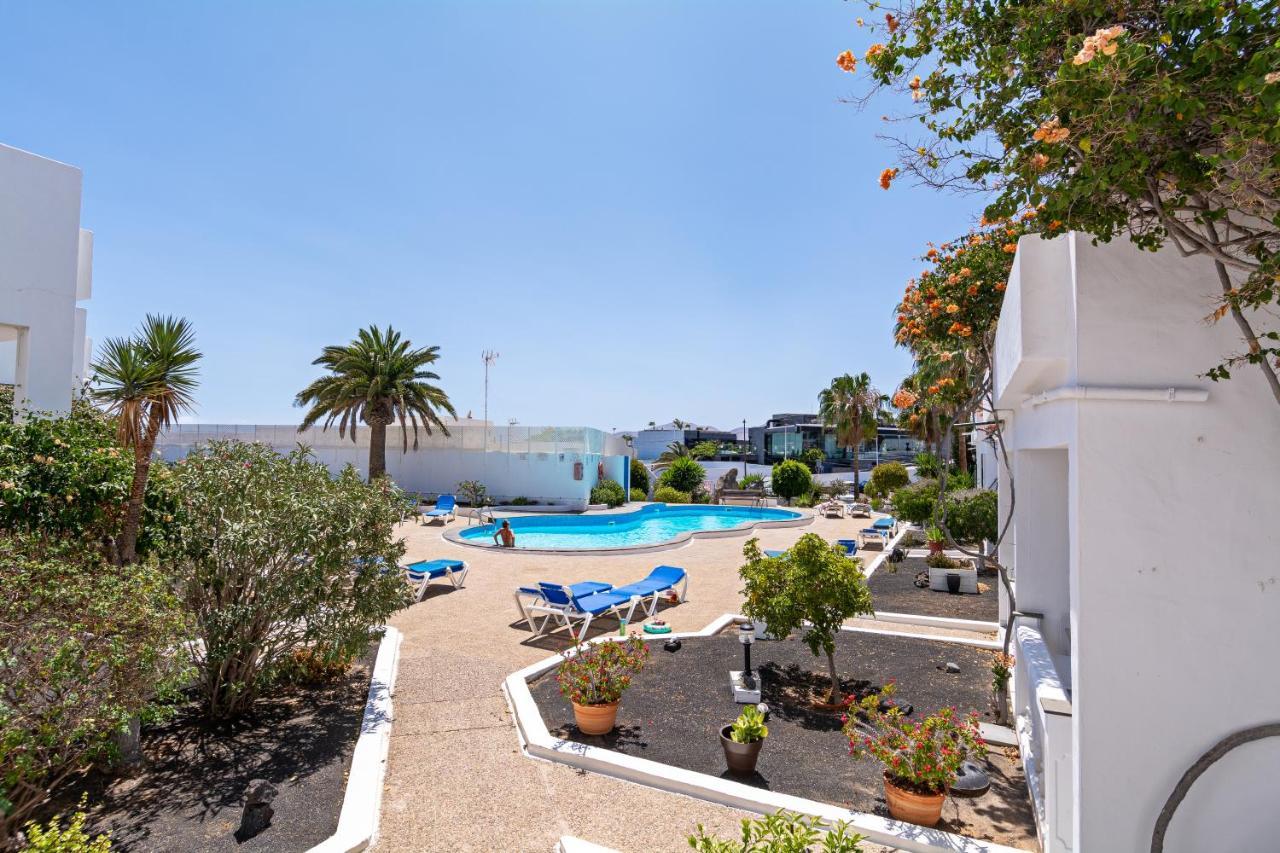 Apartment Oceanic Breeze Share Pool By Pvl Puerto del Carmen  Kültér fotó