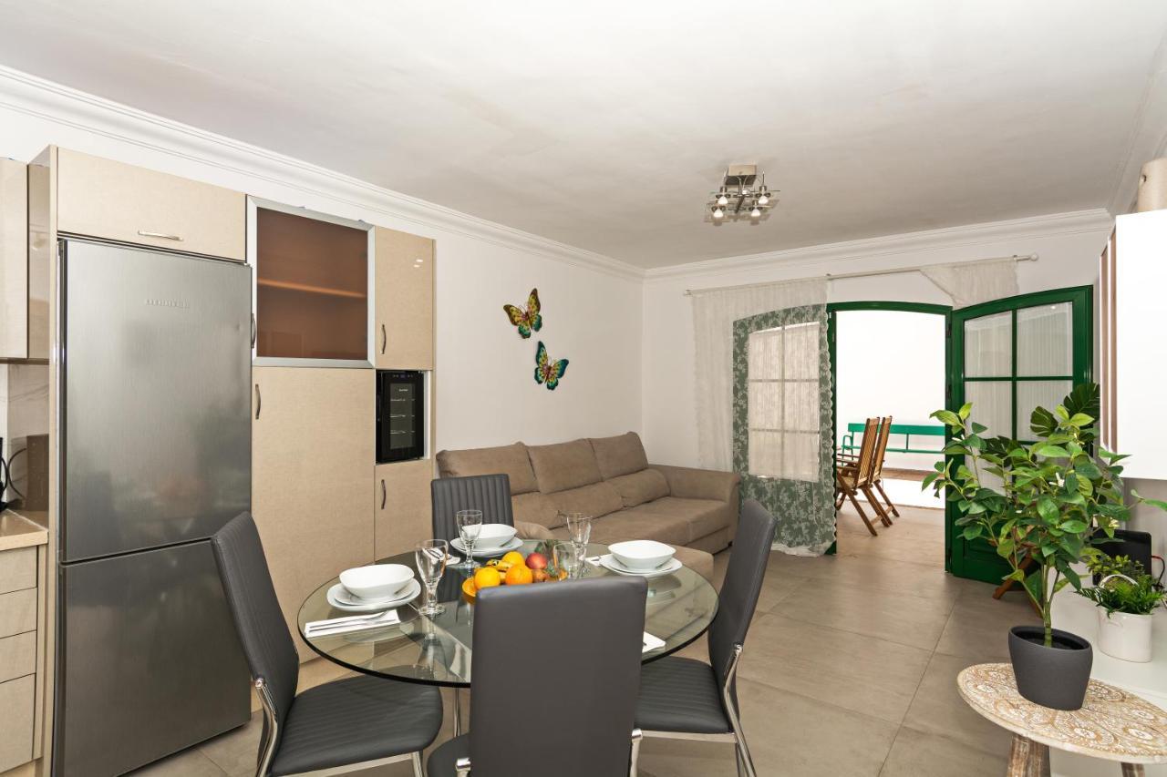 Apartment Oceanic Breeze Share Pool By Pvl Puerto del Carmen  Kültér fotó